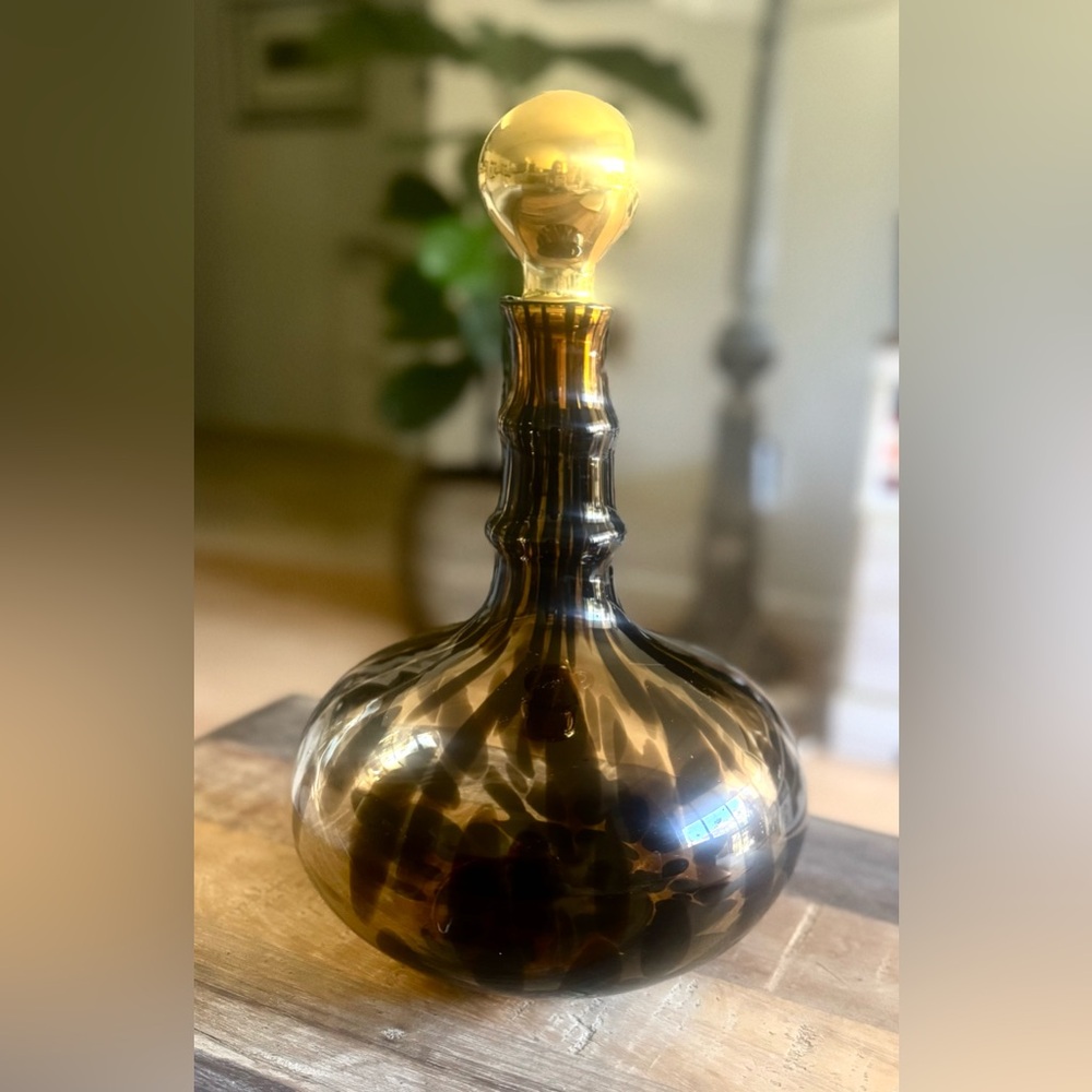 Oscar de la Renta Amber and Black Glass Decanter